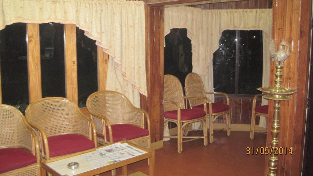 Hotel Poopada Munnar Exterior foto